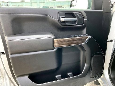 Used 2022 Chevrolet Silverado 1500 RST image 9