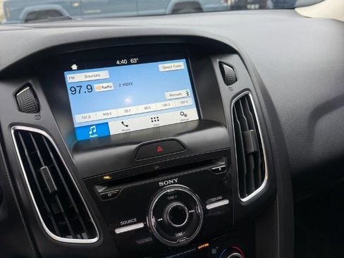 Used 2018 Ford Focus Titanium image 30