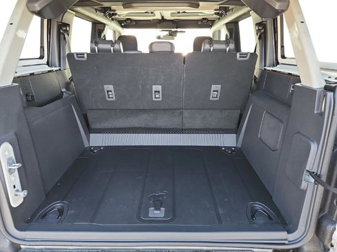 New 2025 Ford Bronco Badlands w/ Sasquatch Package image 28