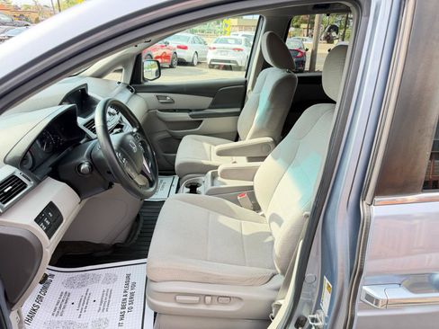 Used 2012 Honda Odyssey EX image 12