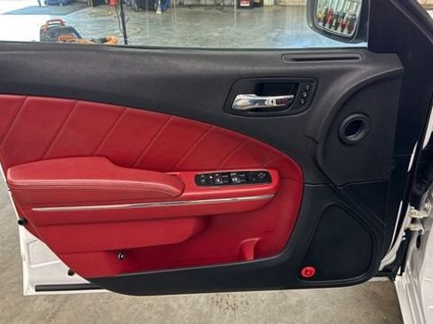 Used 2014 Dodge Charger R/T RWD image 17