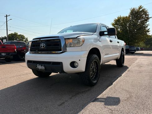 Used 2010 Toyota Tundra SR5 AWD/4WD image 4