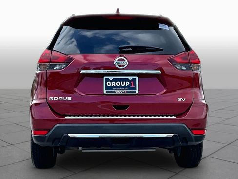 Used 2018 Nissan Rogue SV FWD image 5