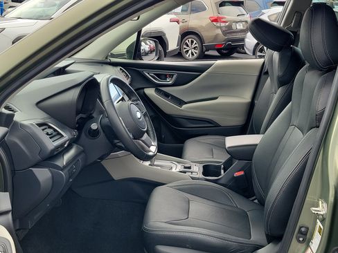 Used 2020 Subaru Forester Premium AWD/4WD image 22