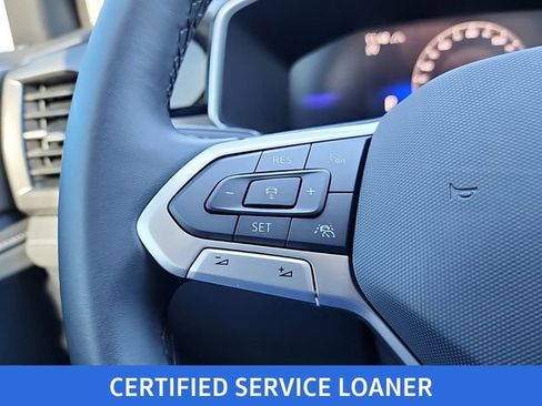 Certified 2025 Volkswagen Taos SE image 24