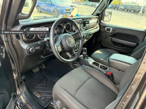 Used 2019 Jeep Wrangler Unlimited Sport AWD/4WD image 8