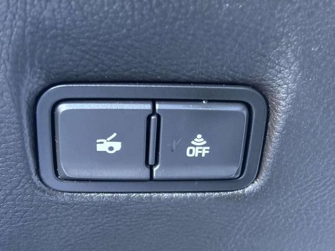 Used 2015 Chevrolet Corvette Stingray Coupe w/ 2LT Preferred Equipment Group RWD image 27
