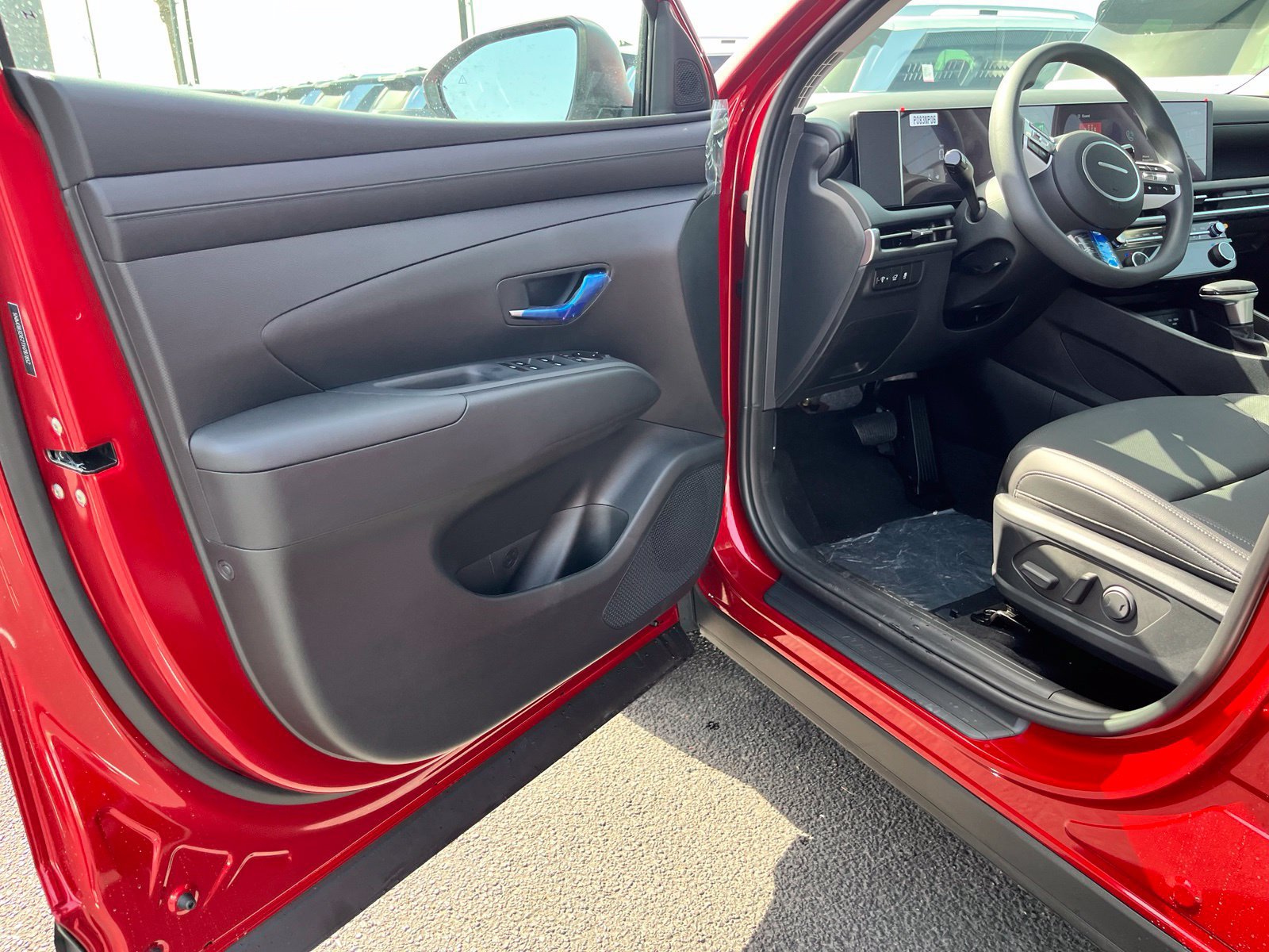 New 2026 Hyundai Tucson SEL Plus w/ Tow & Go Package FWD image 13