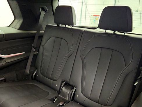Used 2022 BMW X7 M50i w/ Executive Package image 20