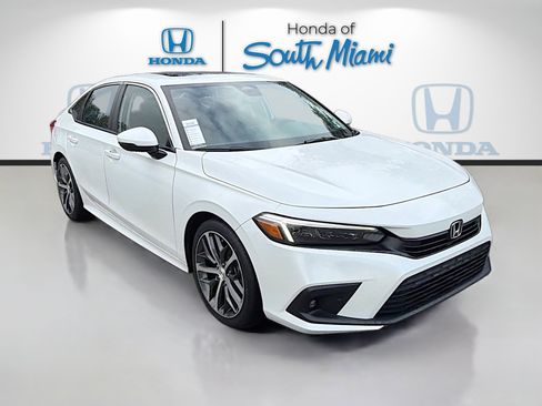 Used 2022 Honda Civic Touring image 1