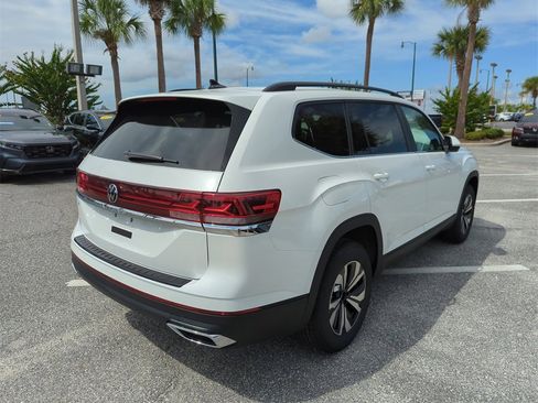 New 2026 Volkswagen Atlas SE image 5