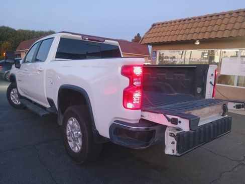 Used 2022 Chevrolet Silverado 2500 LT w/ Convenience Package AWD/4WD image 7