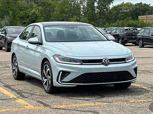 New 2025 Volkswagen Jetta SEL image 7