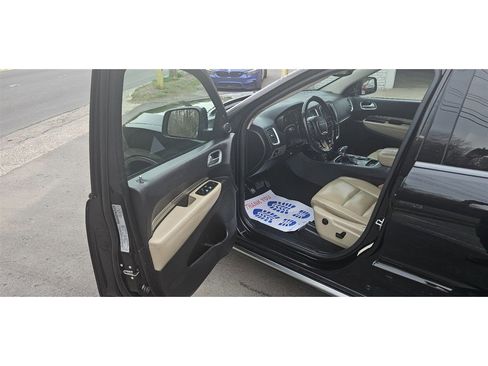 Used 2020 Dodge Durango SXT image 17