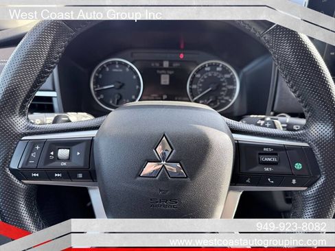 Used 2025 Mitsubishi Outlander SE AWD/4WD image 20