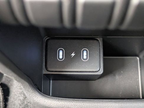 Used 2024 Hyundai Kona Limited image 15