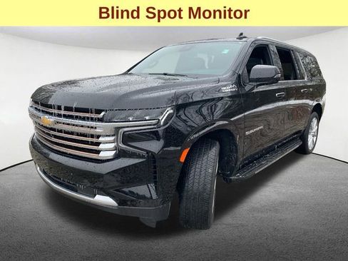 Certified 2024 Chevrolet Suburban High Country AWD/4WD image 8
