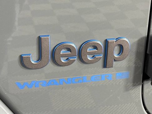 Certified 2025 Jeep Wrangler Unlimited Sahara AWD/4WD image 58