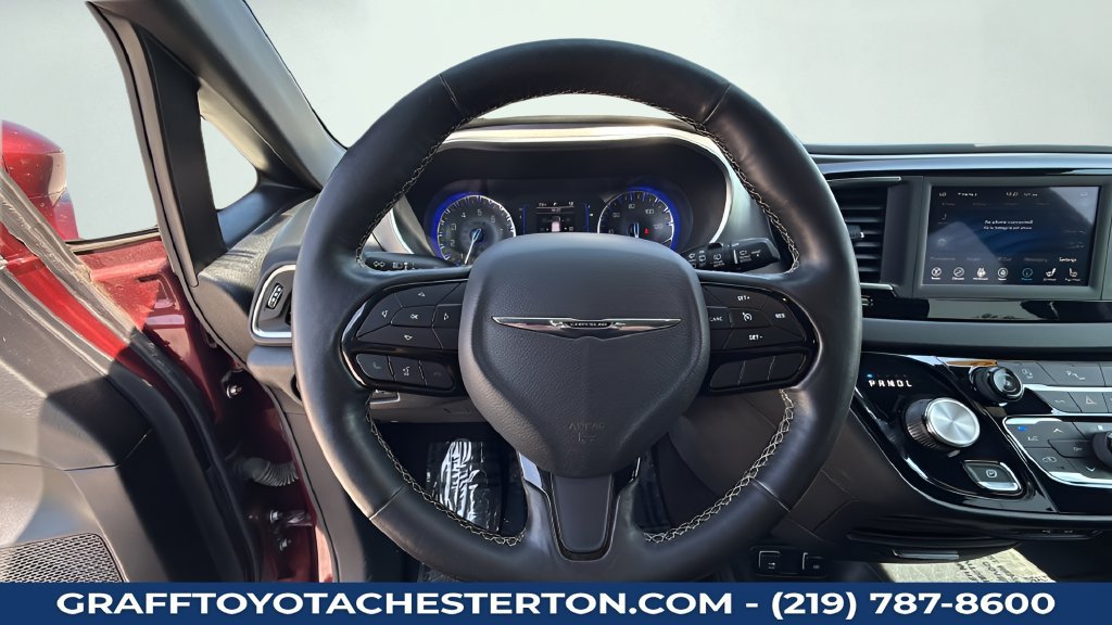 Used 2019 Chrysler Pacifica Touring Plus w/ S Appearance Package FWD image 22