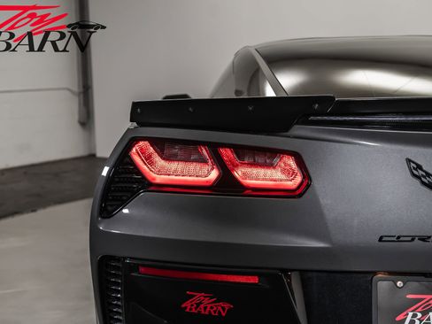 Used 2016 Chevrolet Corvette Z06 w/ 3LZ Preferred Equipment Group image 21