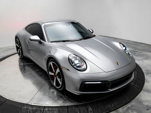 Used 2024 Porsche 911 Carrera S w/ Premium Package image 21