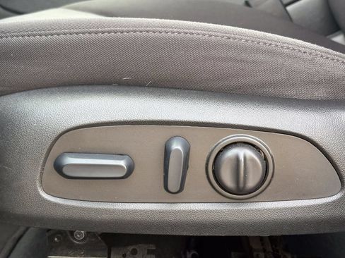 Used 2023 Chevrolet Malibu LT FWD image 13