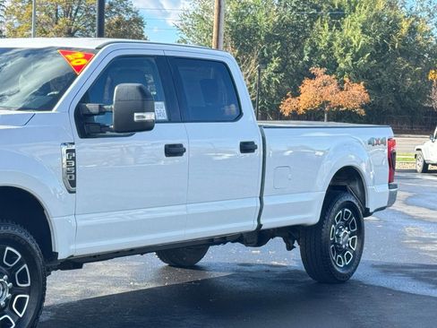 Used 2020 Ford F350 XLT AWD/4WD image 10