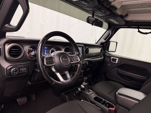 Used 2020 Jeep Gladiator Sport w/ Quick Order Package 24S AWD/4WD image 10