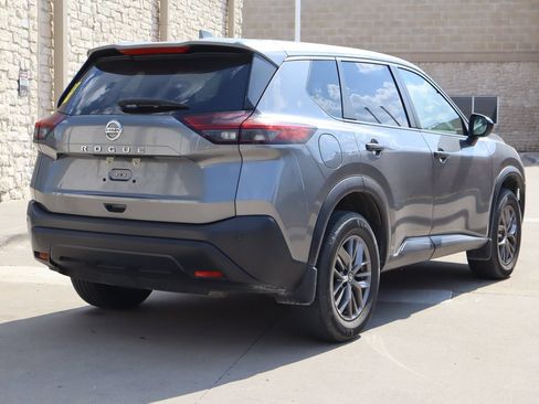 Used 2021 Nissan Rogue S FWD image 3