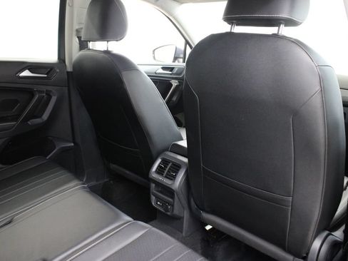 Used 2022 Volkswagen Tiguan SE FWD image 20