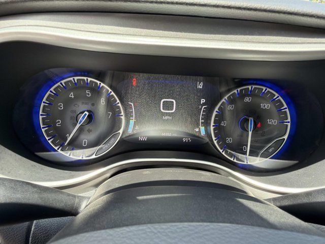 Used 2025 Chrysler Pacifica Select FWD image 25