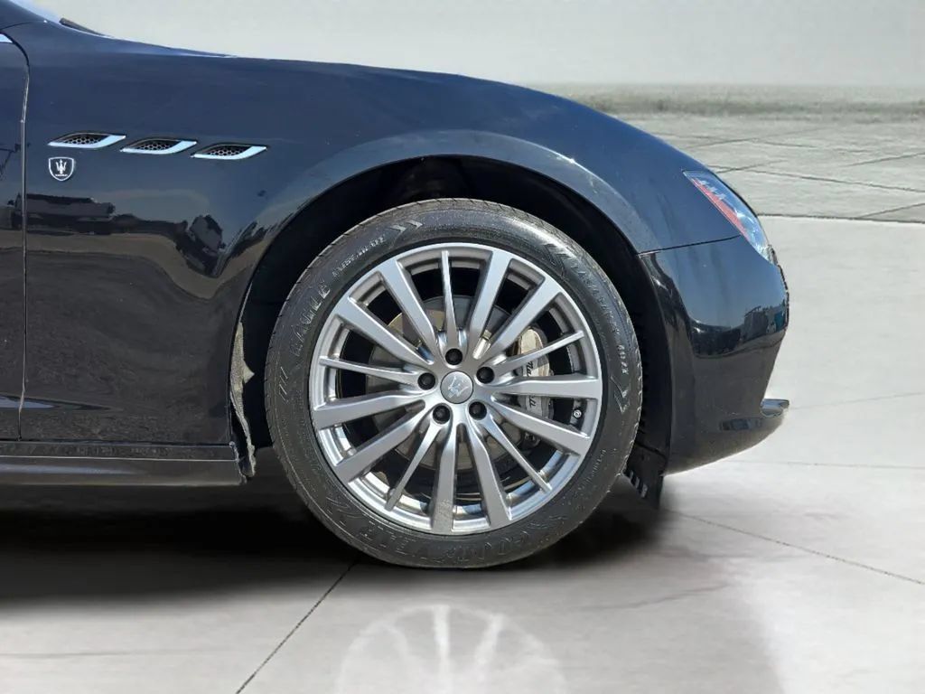 Used 2017 Maserati Ghibli RWD image 30
