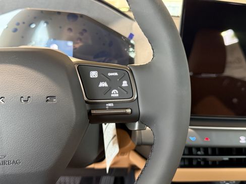 New 2026 Lexus ES 350e FWD image 23