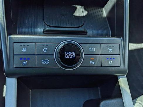 Used 2024 Hyundai Kona Limited FWD image 22