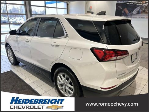 Certified 2024 Chevrolet Equinox LT w/ LPO, Floor Liner Package FWD image 5