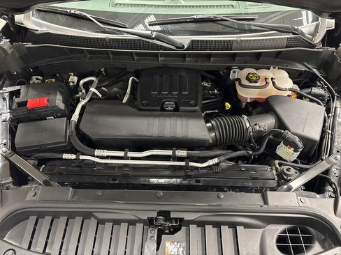 Used 2023 Chevrolet Silverado 1500 Custom image 34