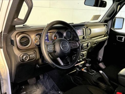 Used 2020 Jeep Wrangler Sport AWD/4WD image 17