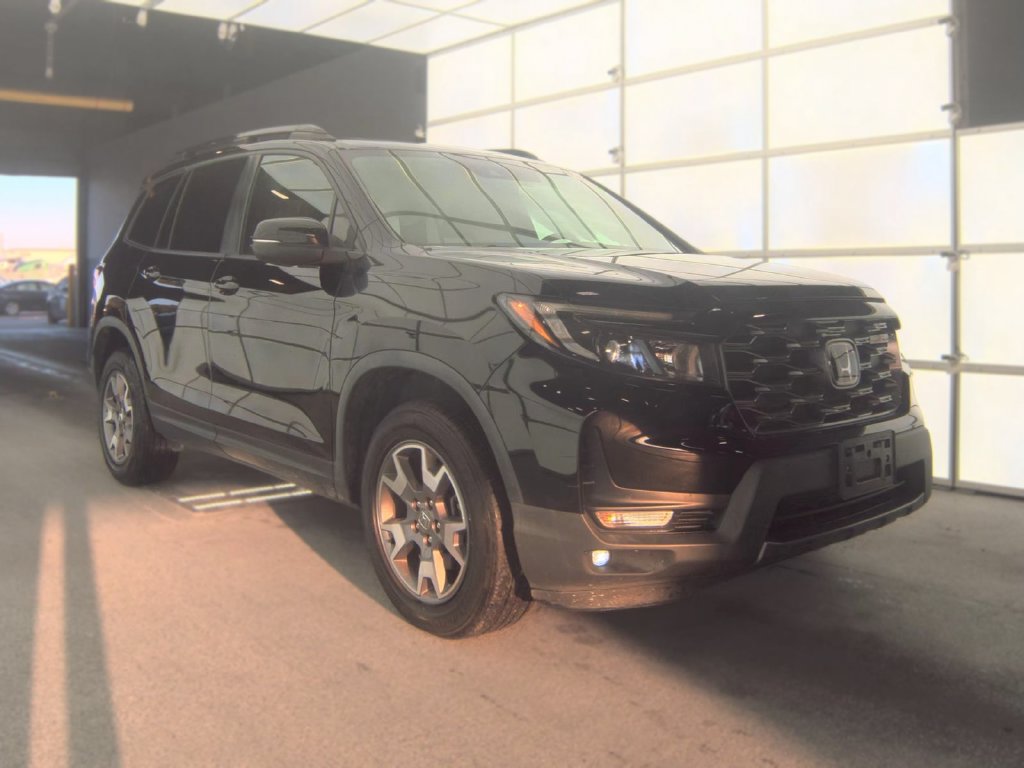 Used 2022 Honda Passport TrailSport image 1