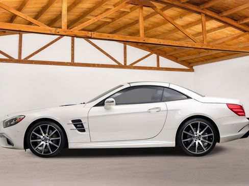 Used 2020 Mercedes-Benz SL 450 image 3