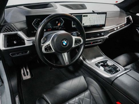 Used 2024 BMW X7 xDrive40i w/ M Sport Package AWD/4WD image 17