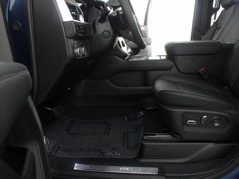 New 2026 GMC Yukon XL Denali w/ Sun & Power Step Package image 20