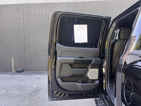 Used 2025 Ford F150 Raptor AWD/4WD image 17