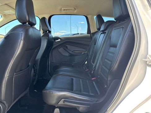 Used 2019 Ford Escape Titanium image 21