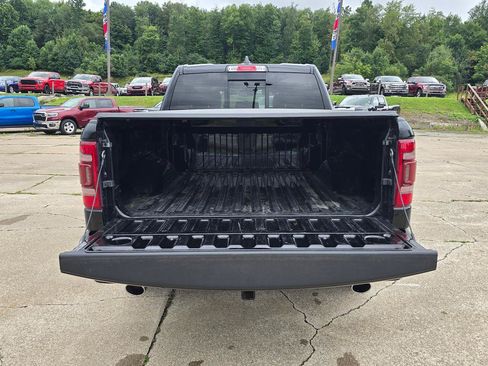 Used 2024 RAM 1500 Laramie AWD/4WD image 9
