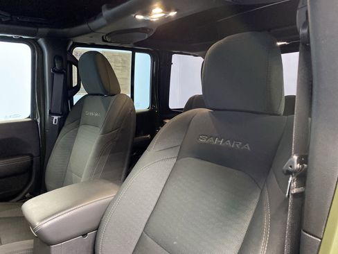 Certified 2021 Jeep Wrangler Unlimited Sahara image 8
