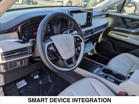 New 2025 Lincoln Corsair FWD image 7