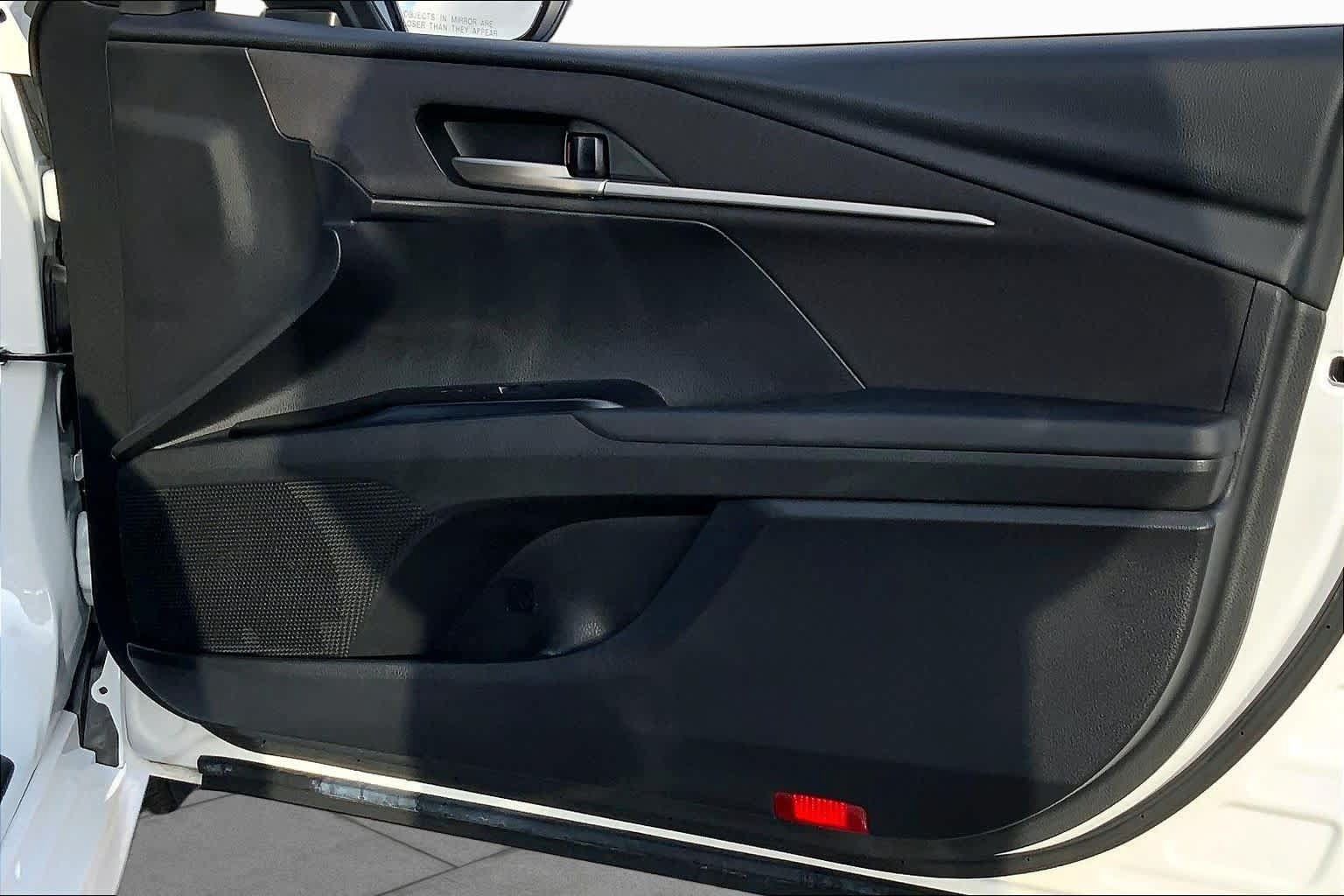 Used 2025 Toyota Camry LE FWD image 22