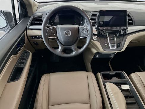 Used 2024 Honda Odyssey EX-L image 10