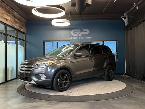 Used 2018 Ford Escape SEL FWD image 7