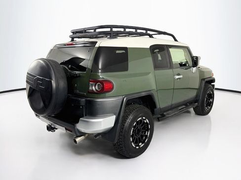 Used 2013 Toyota FJ Cruiser 4WD w/ Convenience Pkg image 5